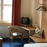 Gaestehaus & Cafe Leeze 3* 巴特迪克海姆