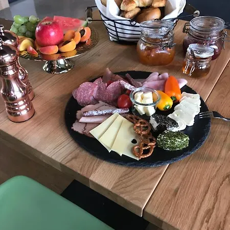 Gaestehaus & Cafe Leeze 호텔 바트두르크하임