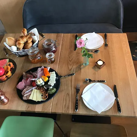 Gaestehaus & Cafe Leeze Bad Dürkheim