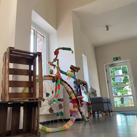 Gaestehaus & Cafe Leeze Ξενοδοχείο