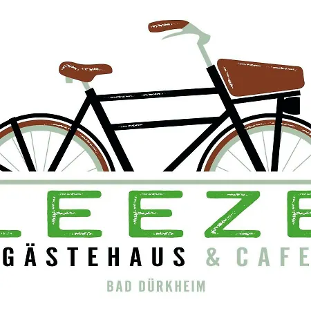 Gaestehaus & Cafe Leeze Hotell