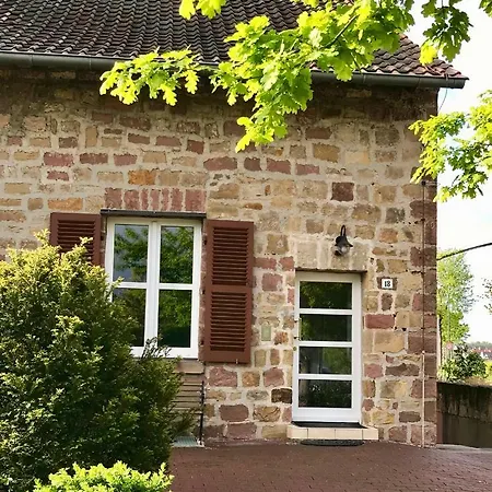 Gaestehaus & Cafe Leeze 2*