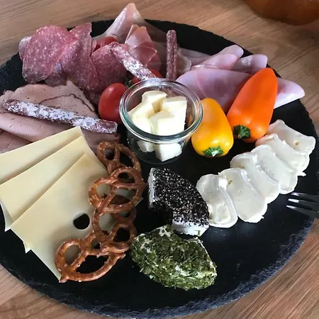 Gaestehaus & Cafe Leeze 3* Bad Dürkheim