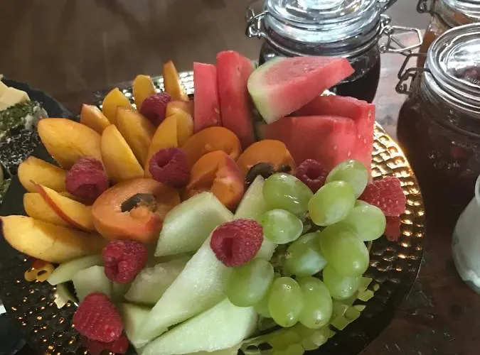 Gaestehaus & Cafe Leeze 3*