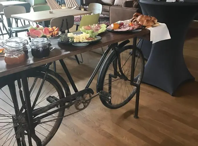 Gaestehaus & Cafe Leeze Bad Duerkheim