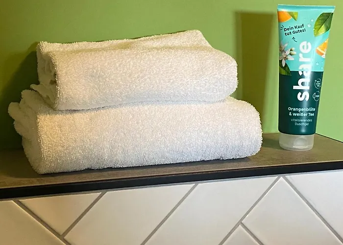 Gaestehaus & Cafe Leeze Hotel 3*