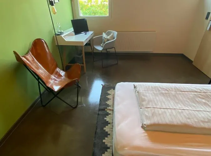 Gaestehaus & Cafe Leeze 巴特迪克海姆