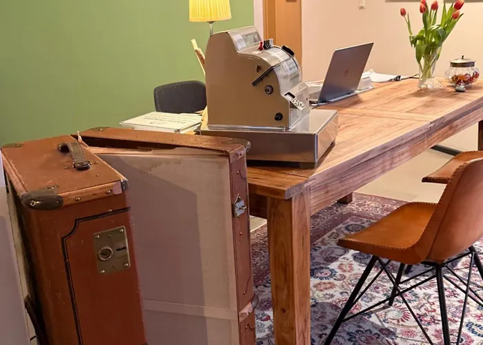 Gaestehaus & Cafe Leeze 3*