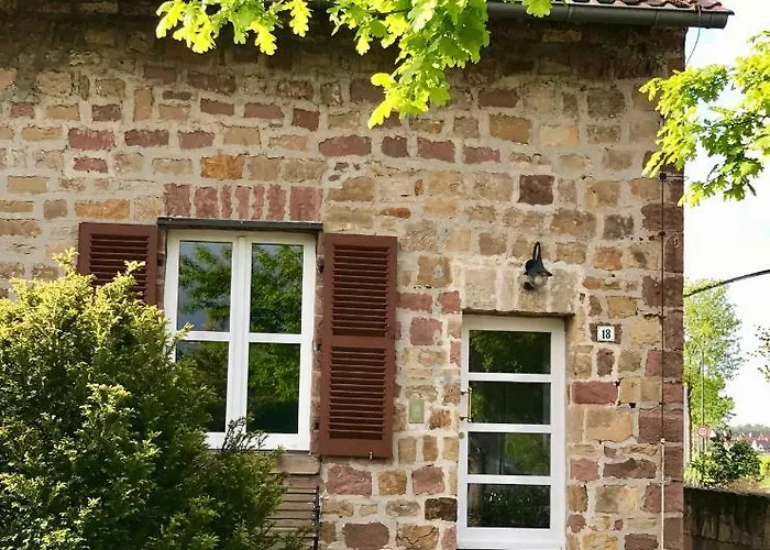 Gaestehaus & Cafe Leeze 3*