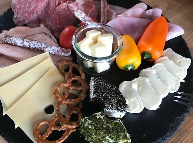 Gaestehaus & Cafe Leeze 3* Bad Duerkheim